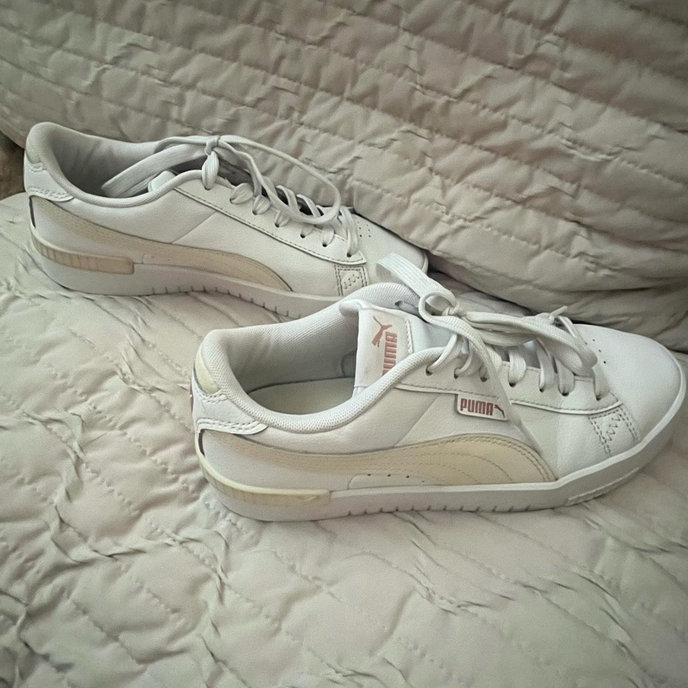 Puma Women's Cream and White Sneakers
